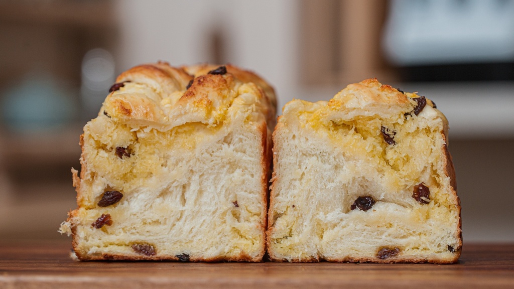[Oct. 30] Coconut Raisin Shokupan