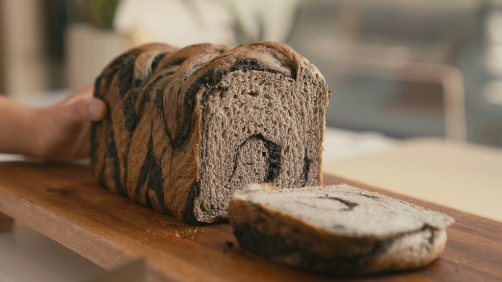 [July 5] Black Sesame Shokupan