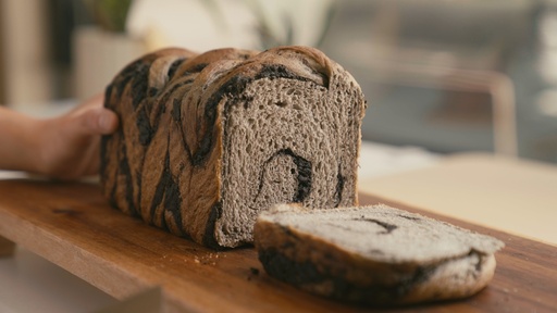 [July 5] Black Sesame Shokupan